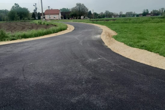 Asfaltirana Trepčanska ulica